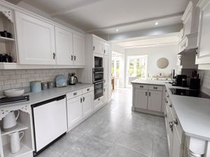 Photo 30- click for photo gallery